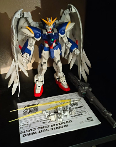 Bandai gundam wing zero - gundam,